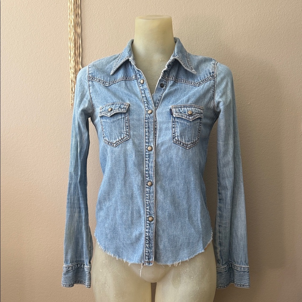 Earl Jeans Light Blue Denim Button-Down Shirt XS